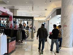-资和信百货商场