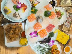 -青瓦餐厅·生鱼片·韩园烤肉(西塔店)