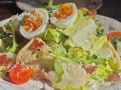 罗马凯撒沙拉-1886德国汽车餐厅(外滩中央店)