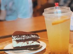 -上海三联书店READWAY(华中首店)