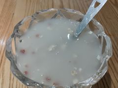 -呷佬·长沙手工米粉(金沙江路店)