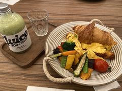 -玲婧胡同·生日蛋糕·餐厅(嘉里城店)