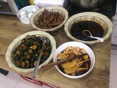 -老前童小吃(北明程路店)