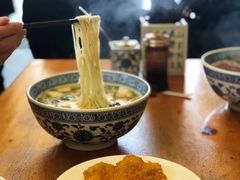 -沪西老弄堂面馆(定西路店)