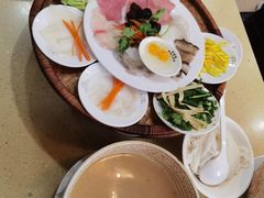 -桥香园云南过桥米线(金马碧鸡店)