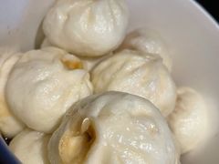 肉包-红帽叔叔包子
