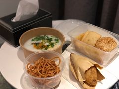 -正南齐北·老街糯米团(洪崖洞店)