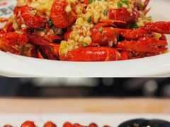 -肥肥虾庄·金牌油焖大虾(首义路店)