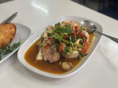 冬蔭炒海鮮-Raan Jay Fai