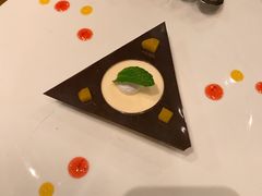 -GreyWhale灰鲸餐厅(武汉国际广场店)