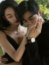 -至臻微拉婚纱摄影