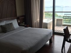 -三亚湾海居铂尔曼度假酒店