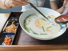 -荣家黄鱼面(南京西路店)