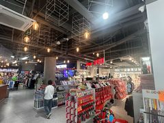 -YONEX苗江运动城(源深店)