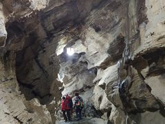 -龙水峡地缝景区