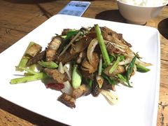 -阿飞冲浪旅店一馆