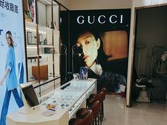 -J-Optical佳视明眼镜·蔡司视觉(青岛金茂览秀城店)