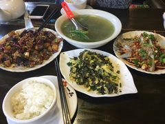 -民食香·腊排骨野生菌美食(木府店)