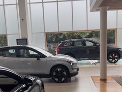-青岛中升沃茂沃尔沃4S店(市北店)