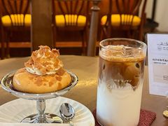 -Café Monson