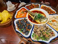 -五四广场美食城