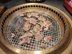 -铭牛烧肉·和牛海鲜自助(高新月牙湖店)