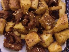 馕包肉-维吾尔餐厅(宜山路店)