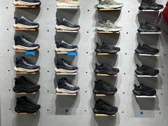 -HOKA(北京蓝色港湾店)