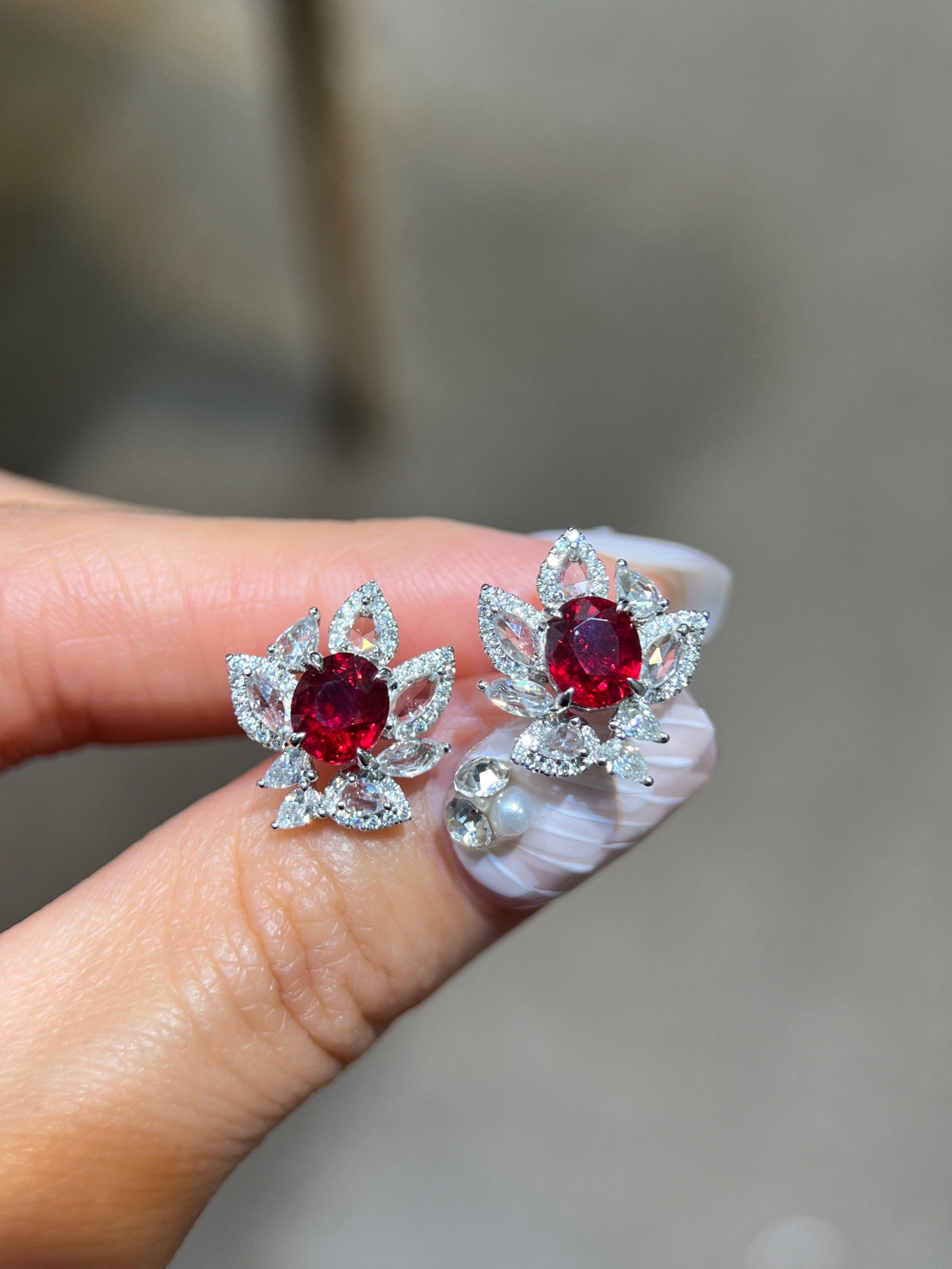 来自「凡诺希珠宝(香溢总店)」
#珠宝首饰 #好看的首饰 #珠宝 #首饰