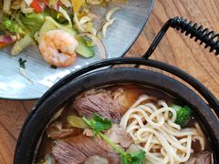 热石锅小牛排骨汤面-Moka Bros 摩卡站(西单大悦城店)