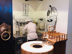-卢大鲜鱼头捞饭(美利广场店)