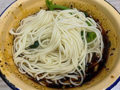 -张记奔吃小面