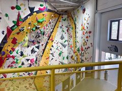 -问山MountQuest攀岩馆