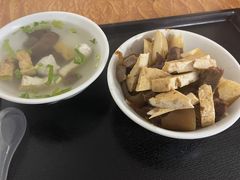 -松树干拌面店