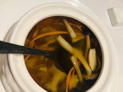 灵芝菇炖白鹿鸭-涵苑私宴定制(外滩店)