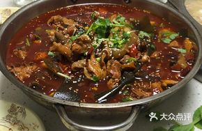 Stewed Chicken with Pig Intestines and Taro in Large Pot