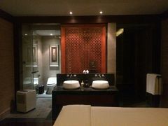 -三亚湾海居铂尔曼度假酒店