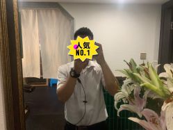 -PE SALON