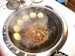 -哈尔滨烧烤·山河村铁锅炖(交大店)