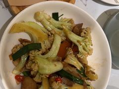 -关东小磨东北菜(漕河泾印象城店)