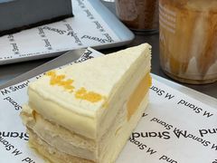 -M Stand(上海人民广场来福士店)