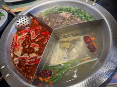 -廖掌柜·重庆鲜货火锅(上海首店)