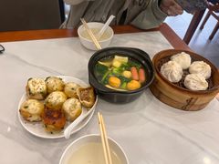 -老西白点心店