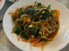 -汗腾格里·风味餐厅(新疆驻京办店)