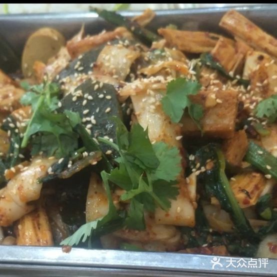 不辣不散干炒麻辣烫(公元世家店)