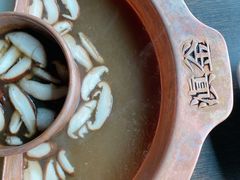 现熬菌汤-滇釜火锅·能喝汤的火锅(车公庄店)