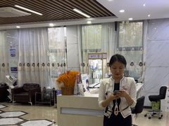 -茂菊口腔连锁(浦东南路店)