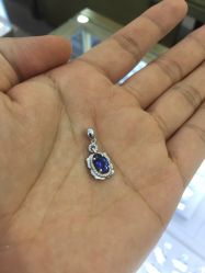 -威德钻石-克拉钻大本营(南京东路店)