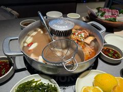 -左庭右院鲜牛肉火锅(浦江欢乐颂店)