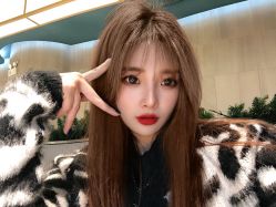 -罗亚帝·NASHOW纳秀形象设计